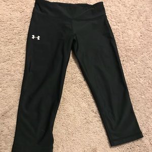 Under Armour Crop workout pants